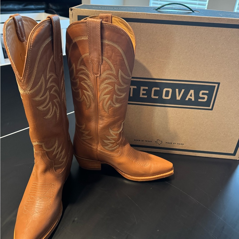 Tecovas Annie Boot in Size 8 Caramel Bovine